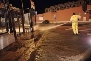 La limpieza exhaustiva llega estos días a La Viña, la costa, Hornos del Rey, Las Remudas y otros barrios (Foto TA)